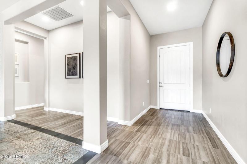 2827 E Bellerive Dr2-12