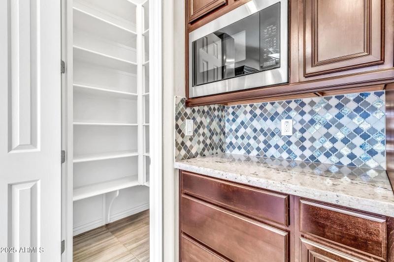 2827 E Bellerive Dr2-15