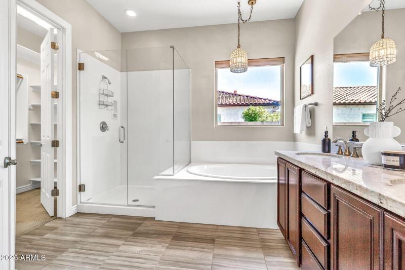 2827 E Bellerive Dr2-26