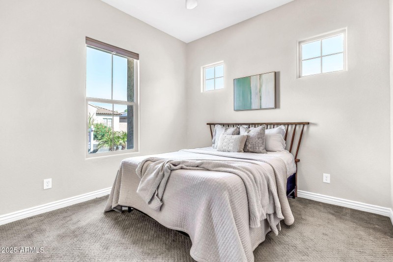 2827 E Bellerive Dr2-36