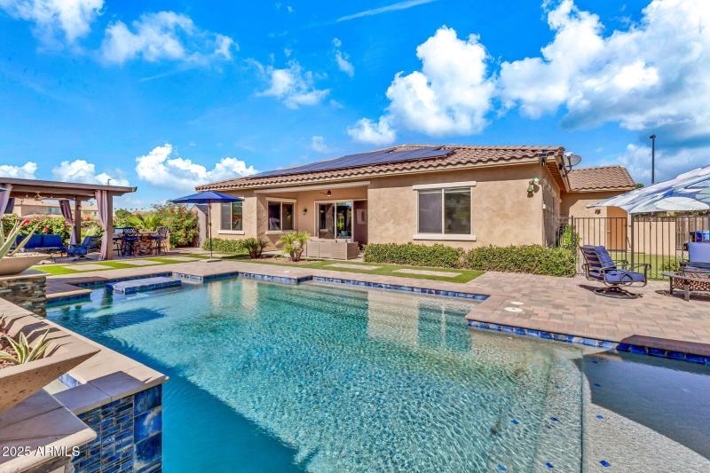 2827 E Bellerive Dr2-48