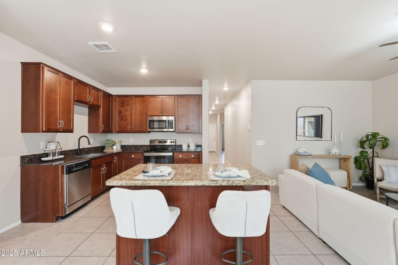 14-web-or-mls-ListerPros-14