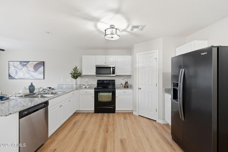 19-web-or-mls-ListerPros-19