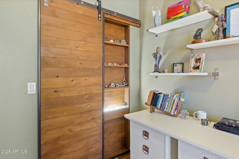 Barn DoorWalk-in Closet