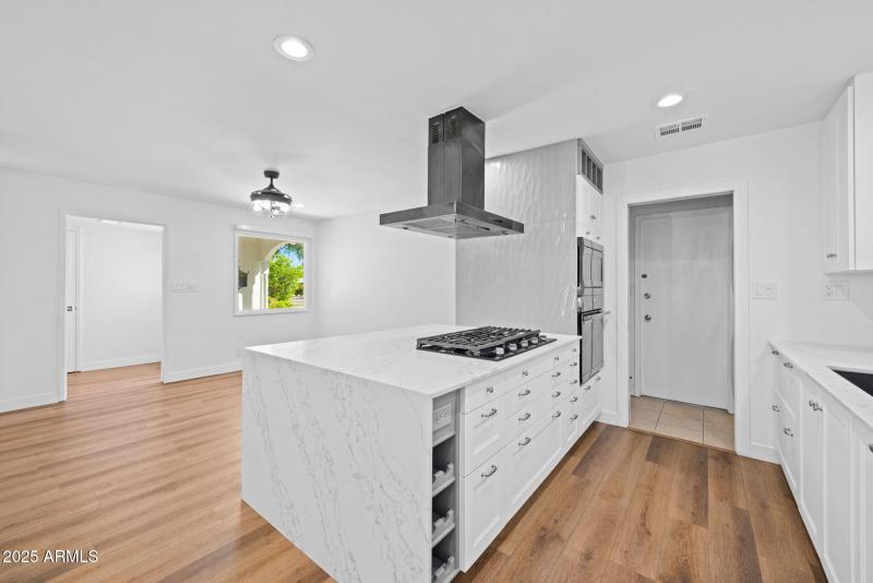 Fully Renovated Kitchen