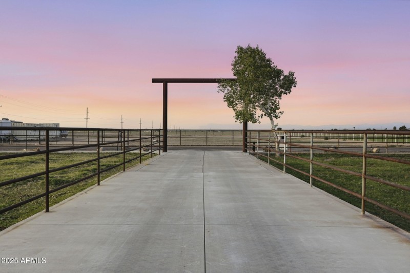 21-web-or-mls-ListerPros - Twilight-13