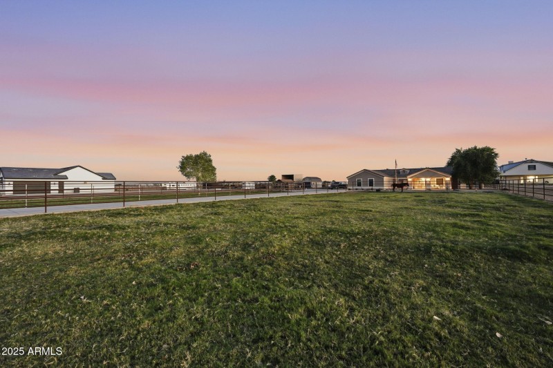 26-web-or-mls-ListerPros - Twilight-18