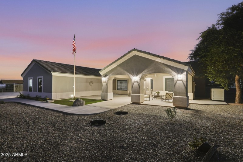 44-web-or-mls-ListerPros - Twilight-36