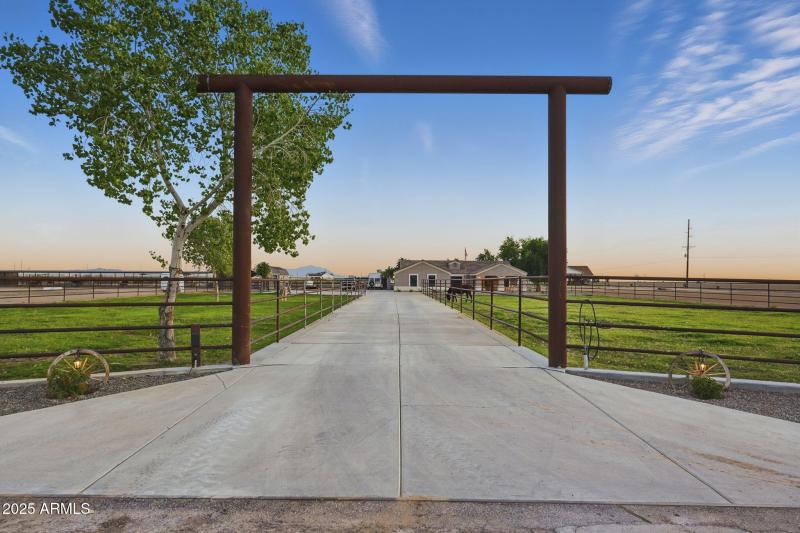 100-web-or-mls-ListerPros-54