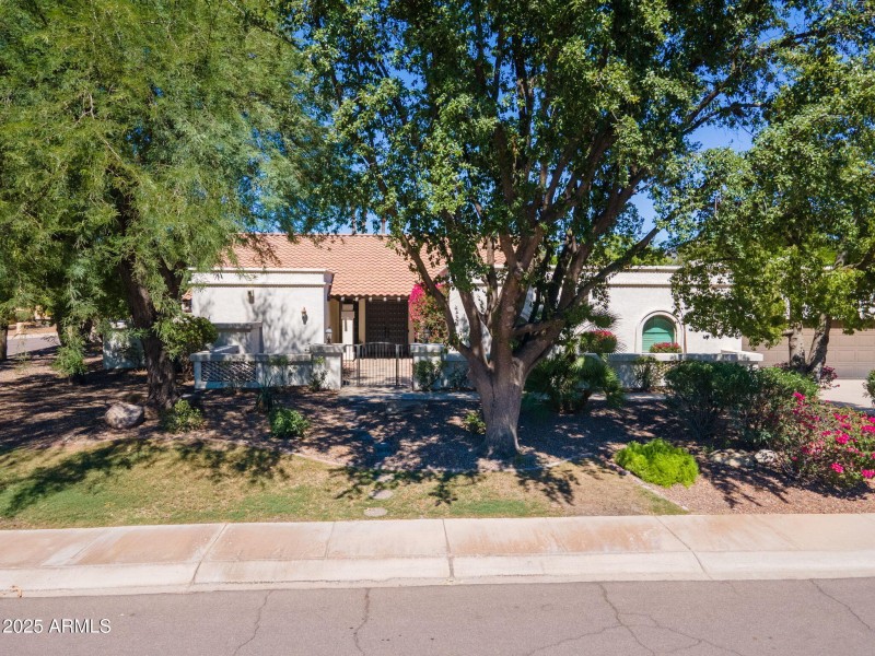 40-web-or-mls-9504 E Sunnyside Dr-40