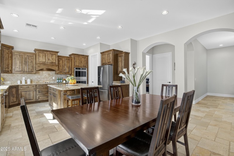 Staggered Cabinets/Walk In Pantry