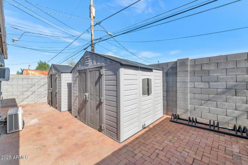 Copy of 316 E Vogel Ave-large-059-061-31