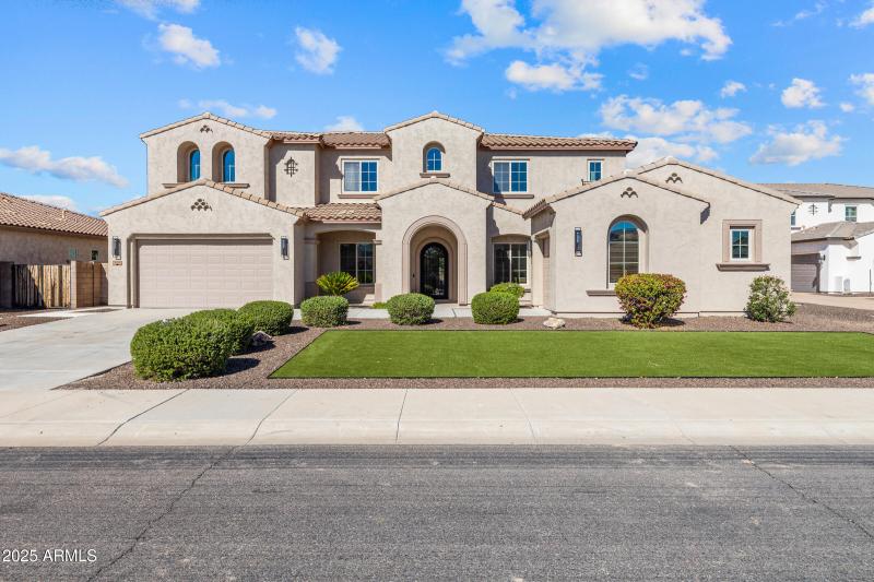 3126 E Wildhorse Ct-1