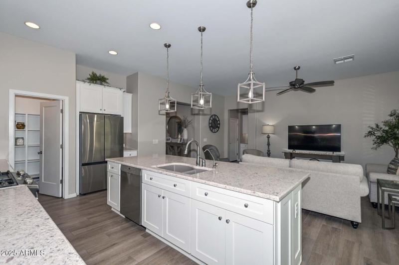 Kitchen-Island