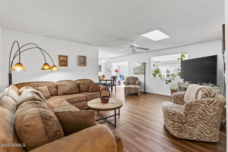 13_10448_W_Tropicana13_mls