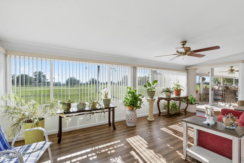 18_10448_W_Tropicana18_mls