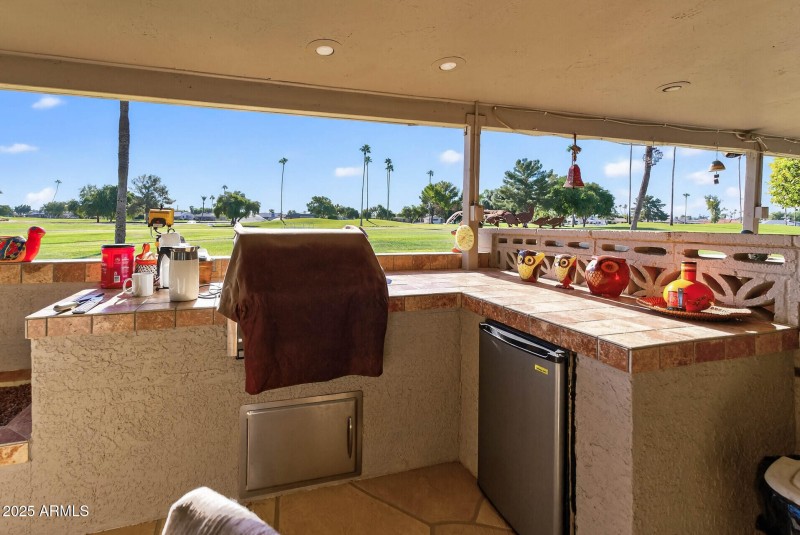 54_10448_W_Tropicana54_mls