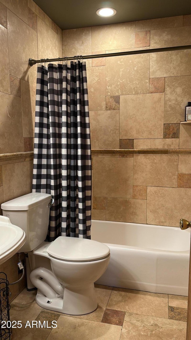 4BA98343-F224-4328-B7E8-995473A75889