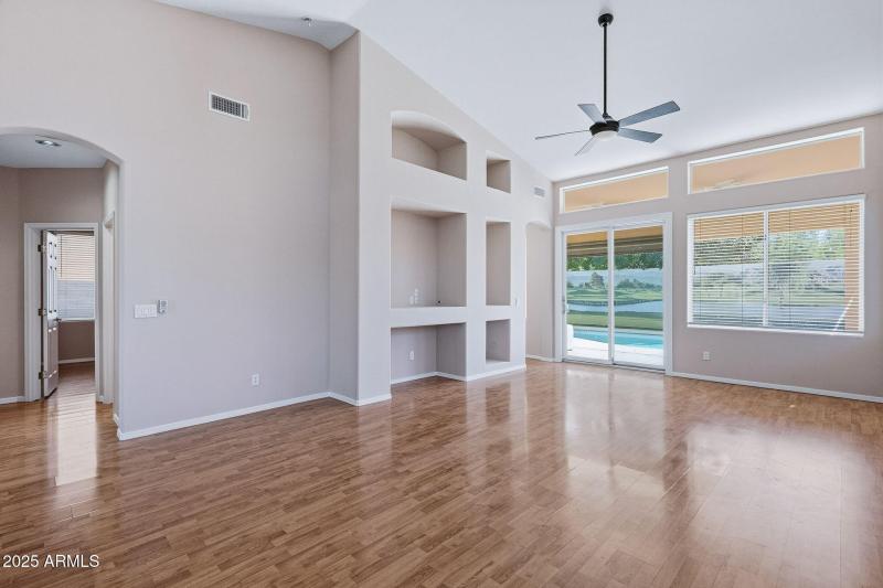 4-web-or-mls-Shannon-4