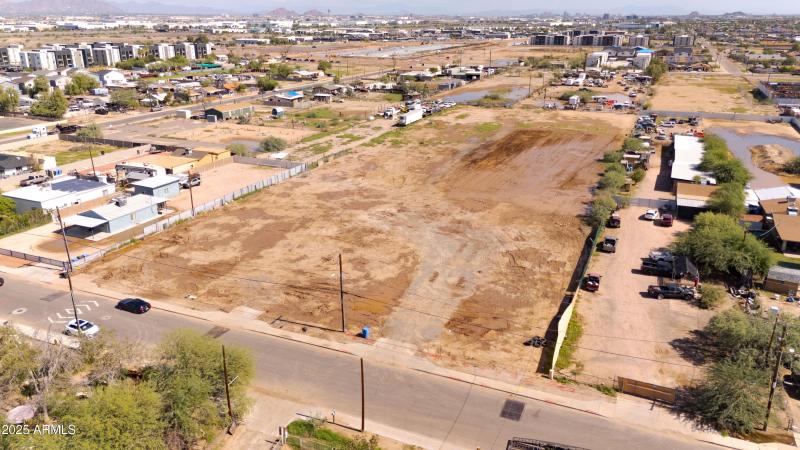 Levrose 9th St Photos(40)