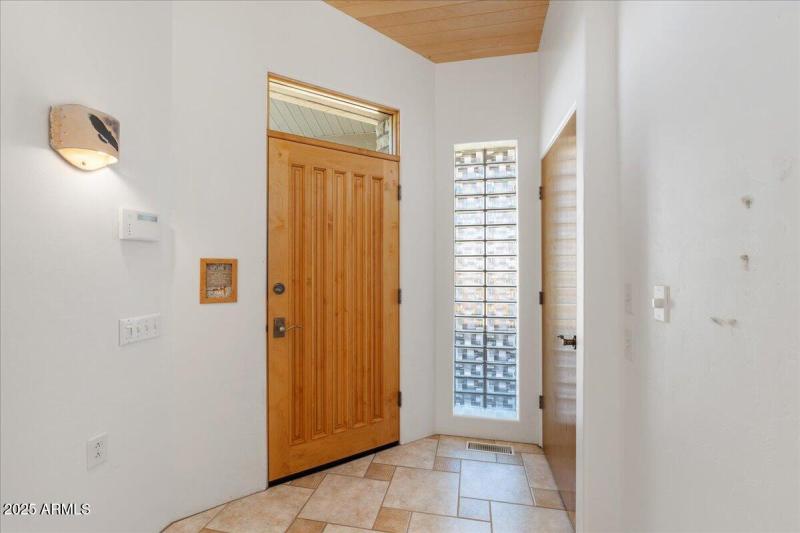 05-Foyer