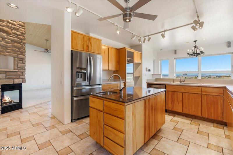11-Kitchen