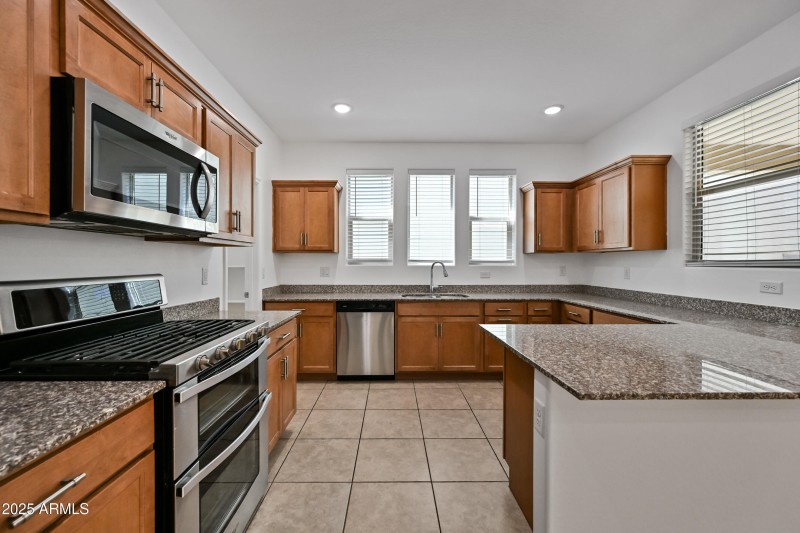 8-4831ST-ocupix-10-10-2025