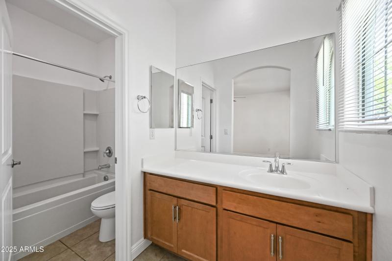 19-4831ST-ocupix-10-10-2025