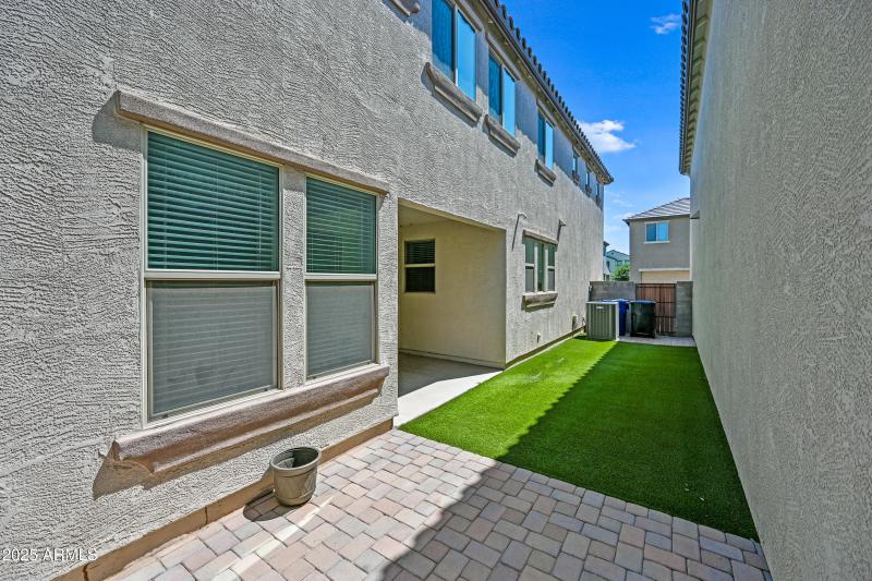 39-4831ST-ocupix-10-10-2025