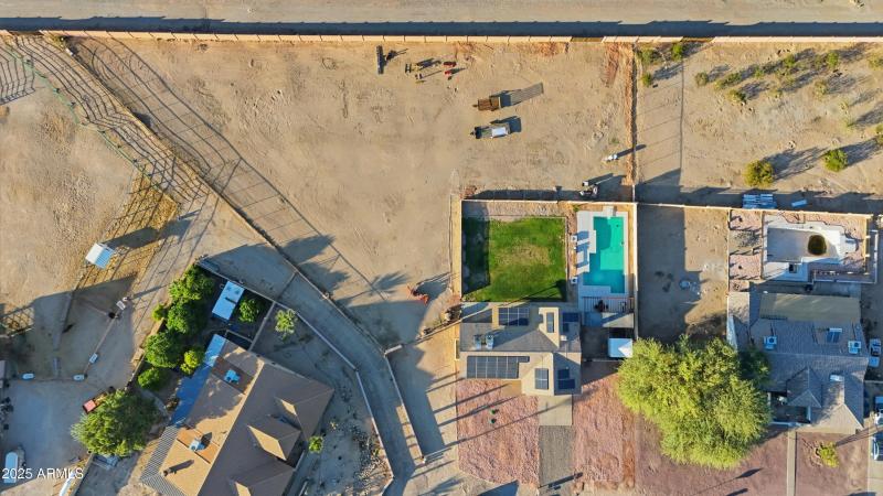 Aerials_22038_W_Hilton_Ave6