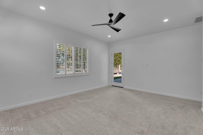 23-web-or-mls-Pinnacle-35