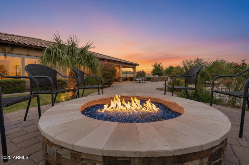 b8ee69ca-6a00-4951-bfa7-465153d729b8