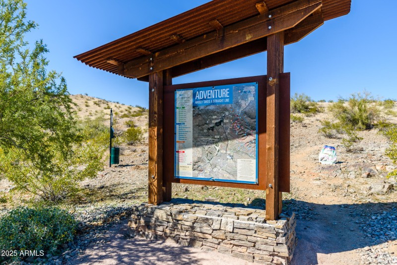 Lucero has enjoyable hiking