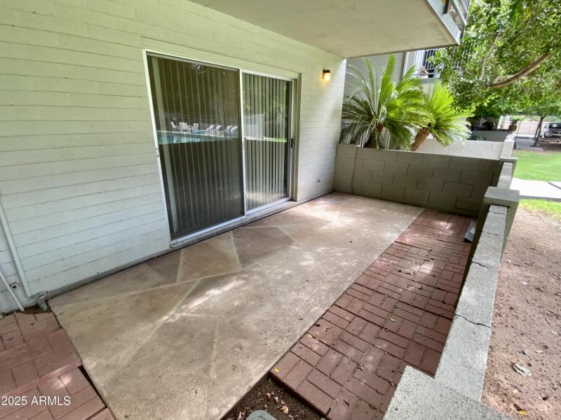 E6F8235D-CF68-4FD7-872A-06FD7A1131BC