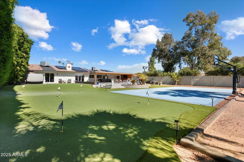 Putting to Boche Ball to Baskeball