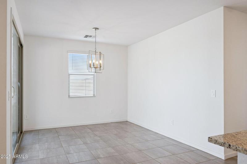 11-web-or-mls-4328-w-janie-st