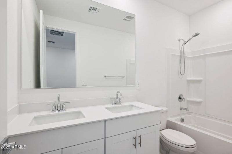 21-web-or-mls-4328-w-janie-st