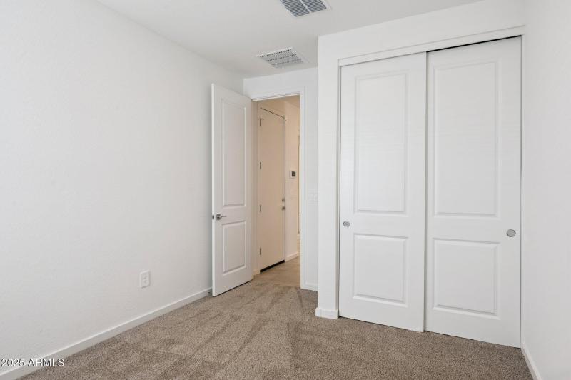 25-web-or-mls-4328-w-janie-st