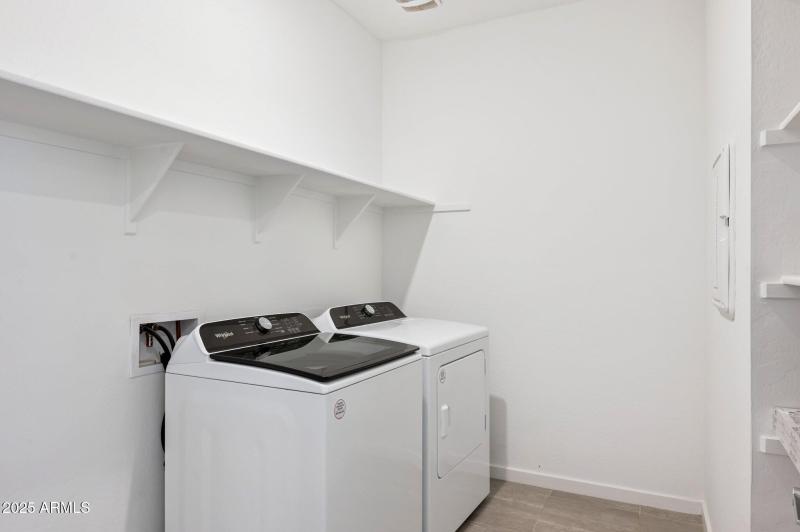 26-web-or-mls-4328-w-janie-st