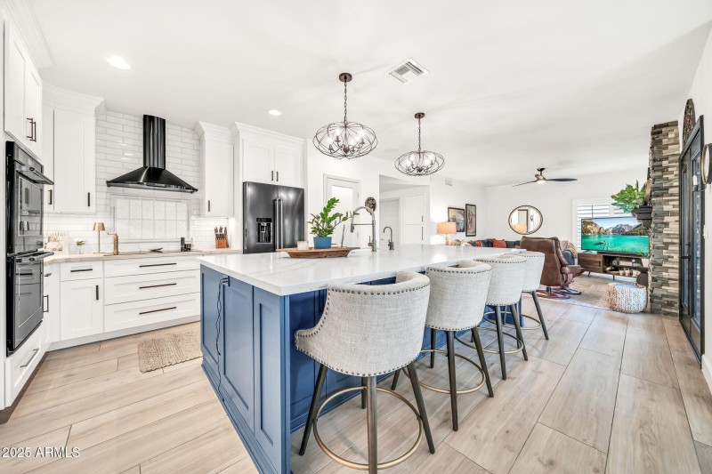 10178 E San Salvador Dr-17