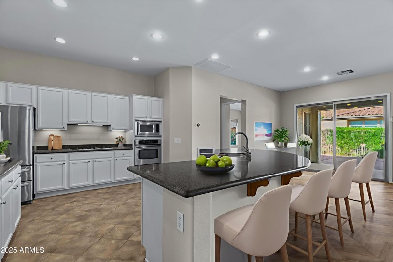 08-DSC09232 - Kitchen - Standard - 1