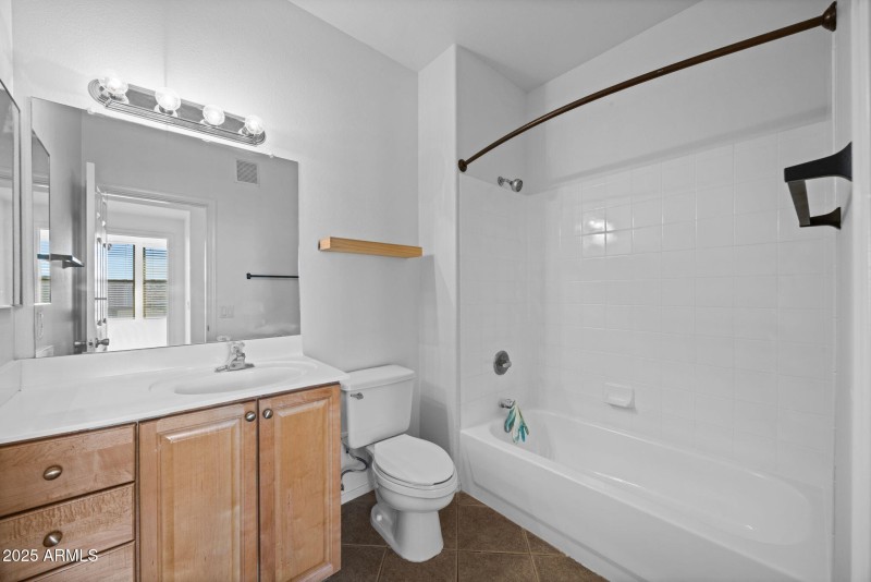 17-web-or-mls-19777-n-76th-st-3146