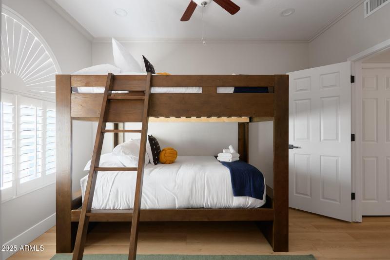 PropertyImageCo_3202EOrangeDr_WEB_6