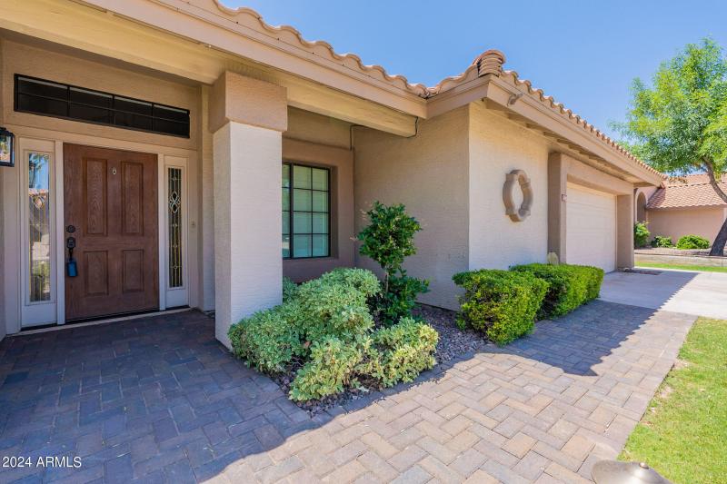 4-web-or-mls-Antiqua-4