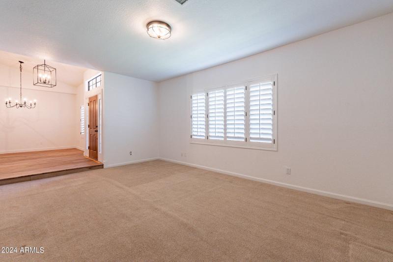 12-web-or-mls-Antiqua-12