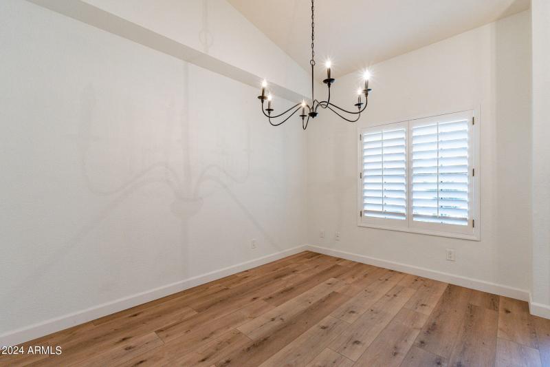 16-web-or-mls-Antiqua-16