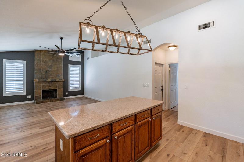 20-web-or-mls-Antiqua-20