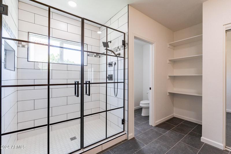 37-web-or-mls-Antiqua-37