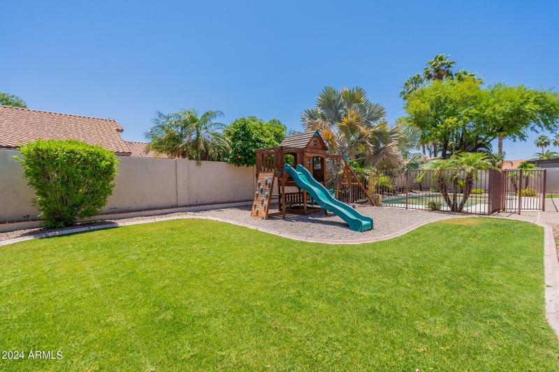 47-web-or-mls-Antiqua-47