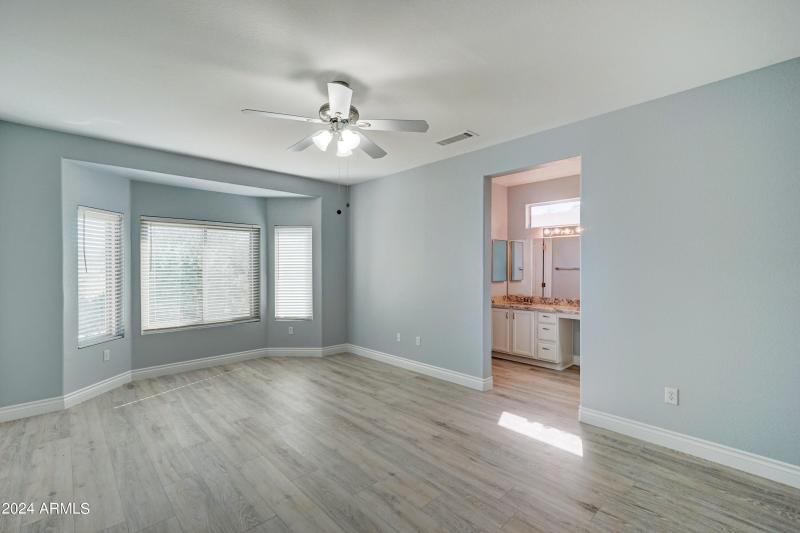 16457 W Rock Springs Ln-4